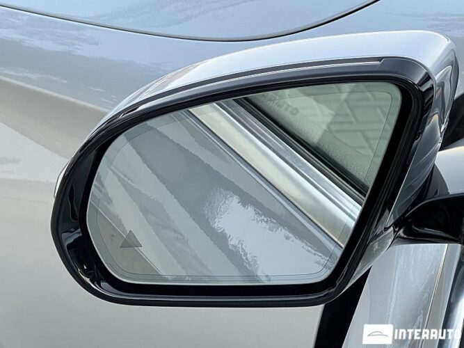 Mercedes E 350 52 interauto-car