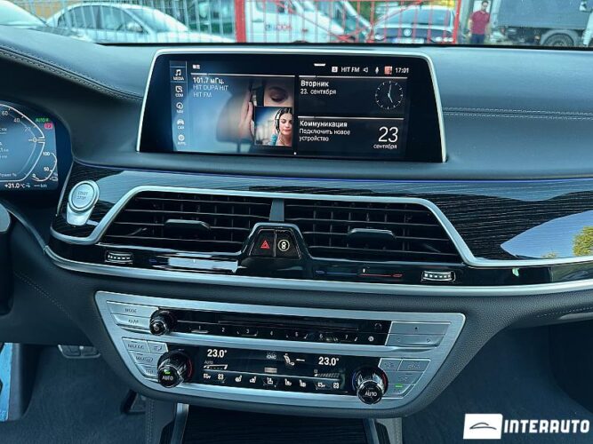 BMW 745e 51 interauto-car