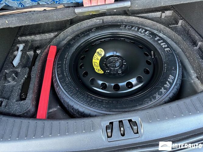 Ford Kuga 48 interauto-car