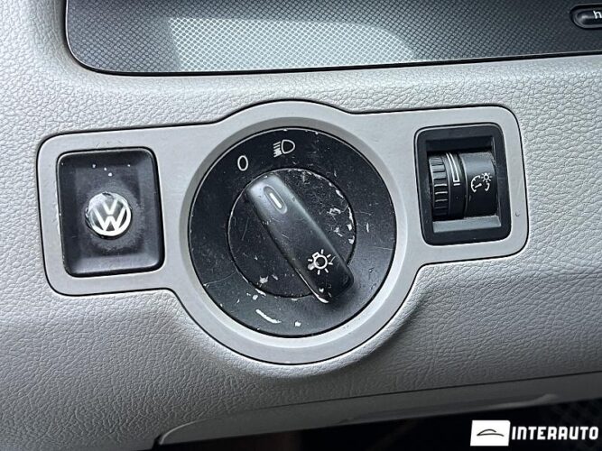 Volkswagen Passat 44 interauto-car