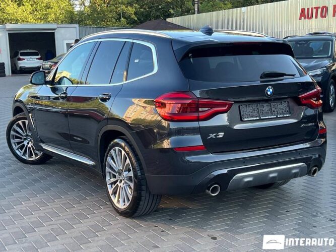 BMW X3 3.0e 40 interauto-car