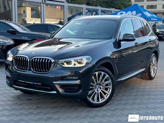 BMW X3 3.0e 38 interauto-car