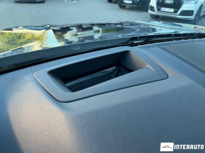 BMW X3 3.0e 50 interauto-car