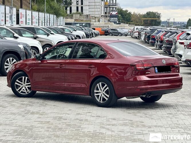 Volkswagen Jetta 34 interauto-car