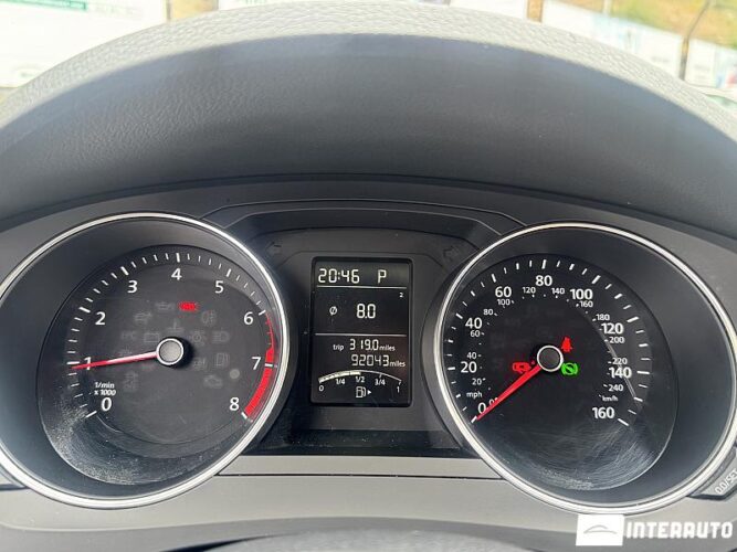 Volkswagen Jetta 38 interauto-car