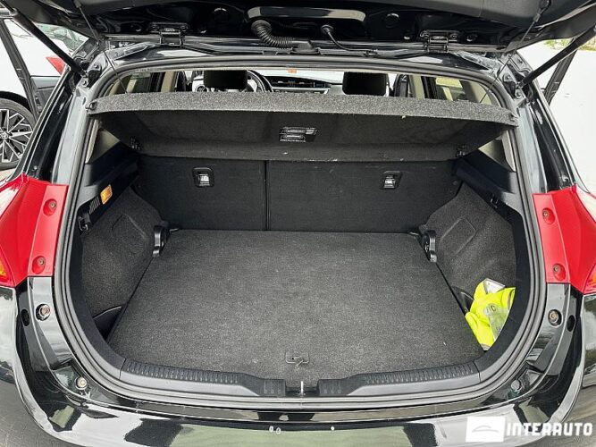 Toyota Auris 44 interauto-car