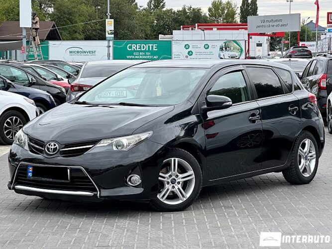 Toyota Auris 29 interauto-car
