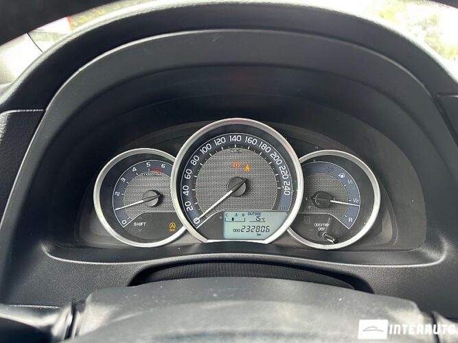 Toyota Auris 38 interauto-car