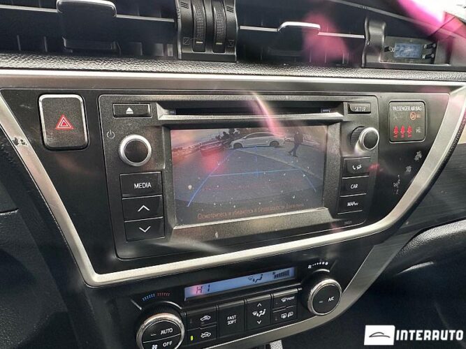 Toyota Auris 33 interauto-car