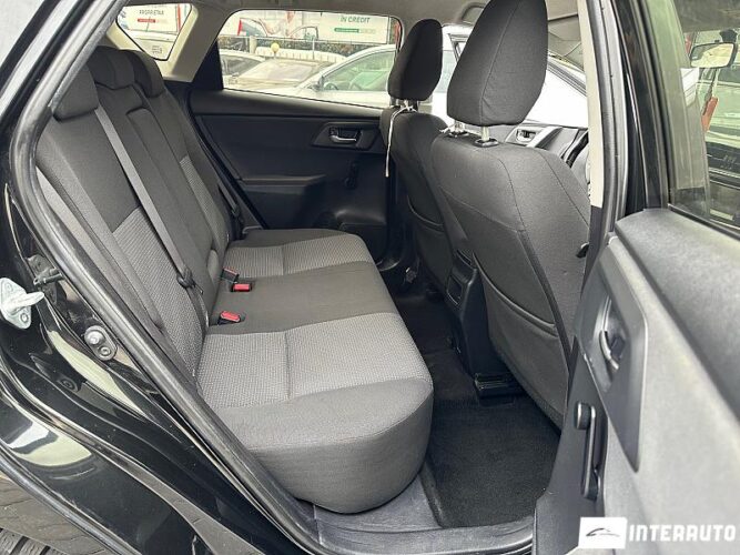 Toyota Auris 42 interauto-car