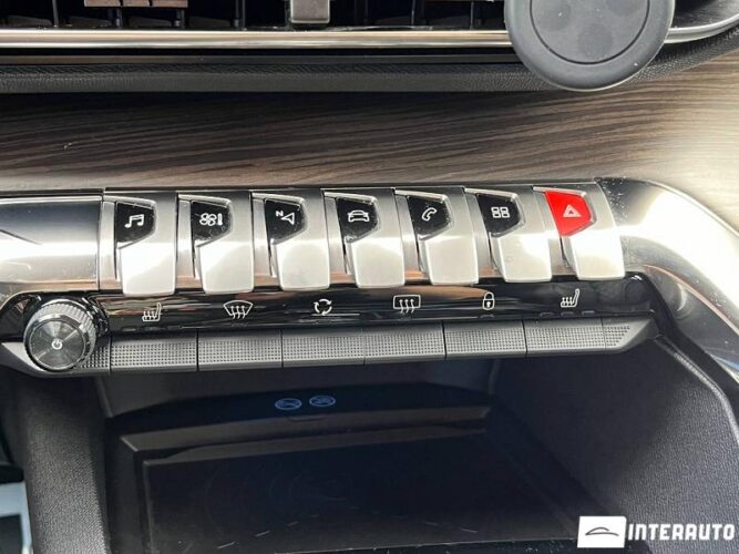 Peugeot 5008 47 interauto-car