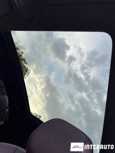 Porsche Cayenne E Coupe 48 interauto-car