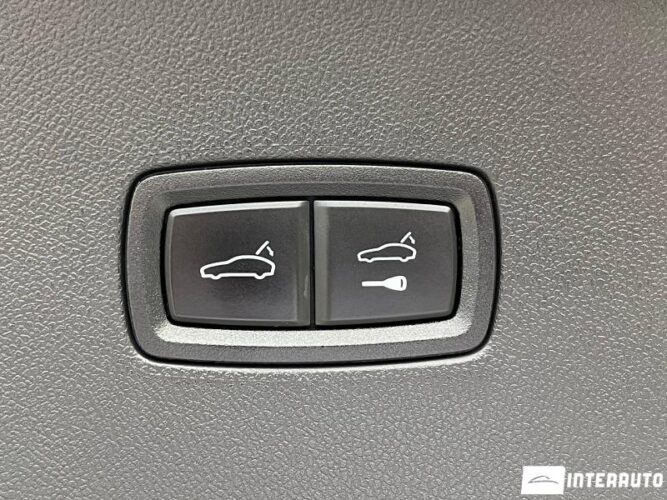 Porsche Cayenne E Coupe 52 interauto-car