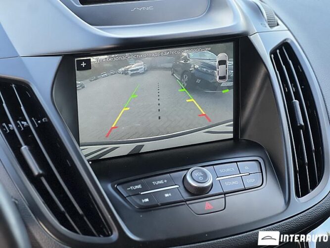 Ford Kuga 43 interauto-car