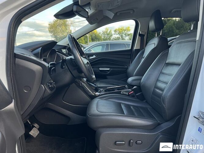 Ford Kuga 35 interauto-car