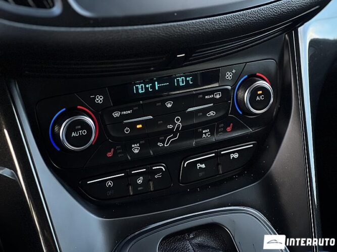 Ford Kuga 44 interauto-car