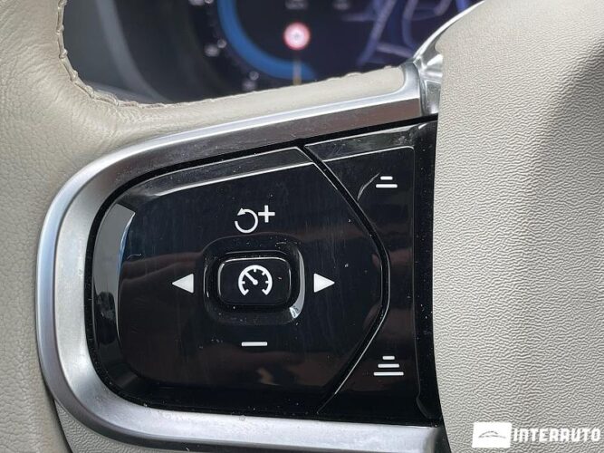 Volvo XC 60 40 interauto-car