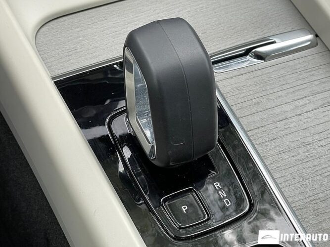 Volvo XC 60 45 interauto-car