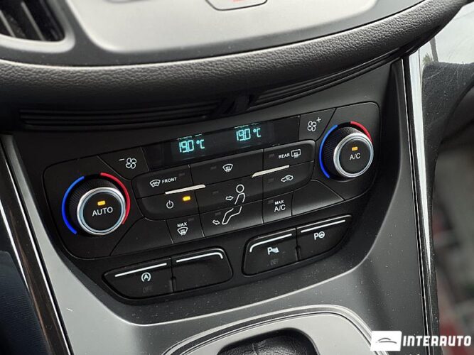 Ford Kuga 39 interauto-car