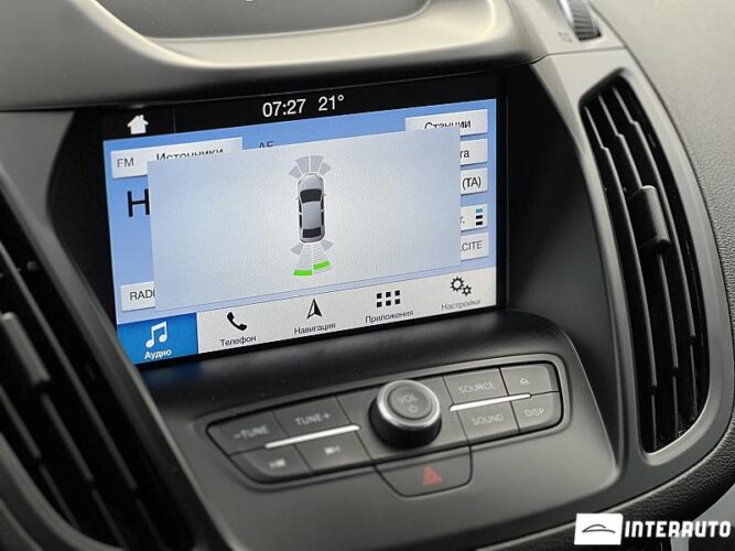 Ford Kuga 38 interauto-car