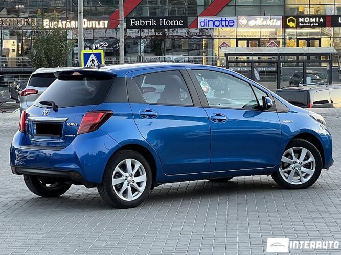 Toyota Yaris 33 interauto-car