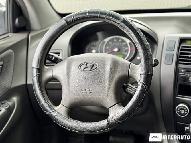 Hyundai Tucson 37 interauto-car