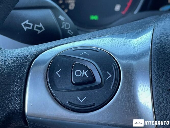 Ford Focus 40 interauto-car