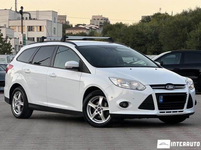Ford Focus 34 interauto-car
