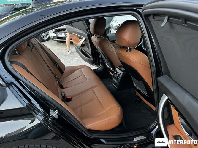 BMW 330E 43 interauto-car