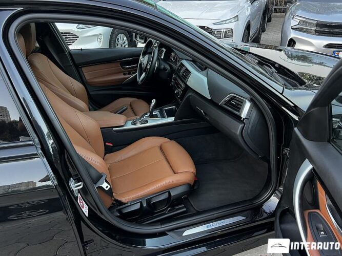 BMW 330E 42 interauto-car