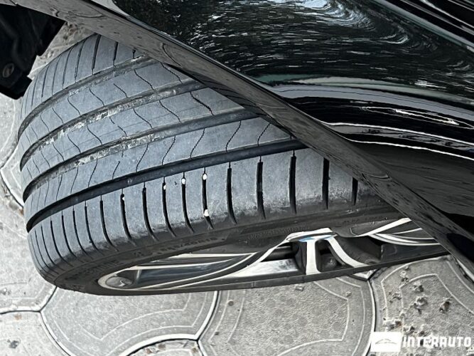 BMW 330E 44 interauto-car