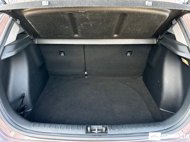 Kia Rio X-Line 47 interauto-car