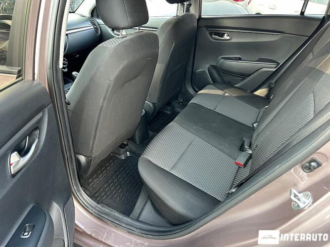 Kia Rio X-Line 45 interauto-car