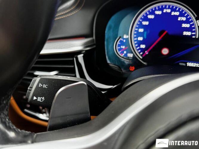 BMW 530e 47 interauto-car