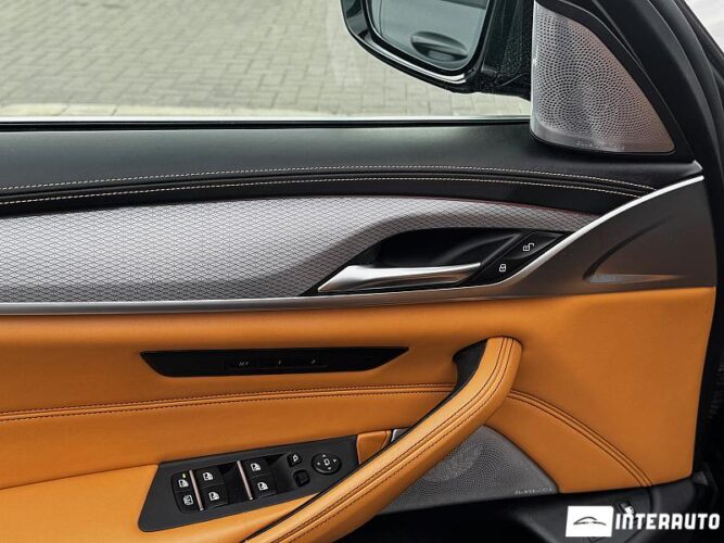 BMW 530e 53 interauto-car