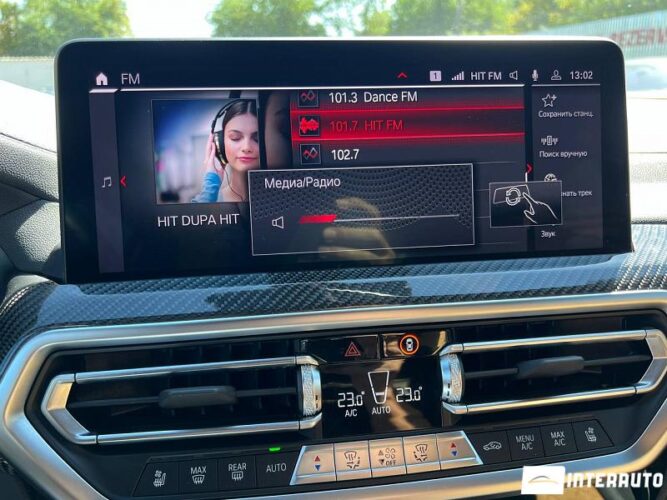 BMW X4M Competition 42 interauto-car
