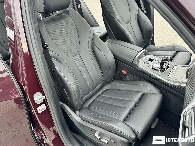 BMW X5 4.0i 31 automobil-interauto
