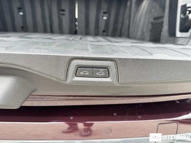 BMW X5 4.0i 71 interauto-car