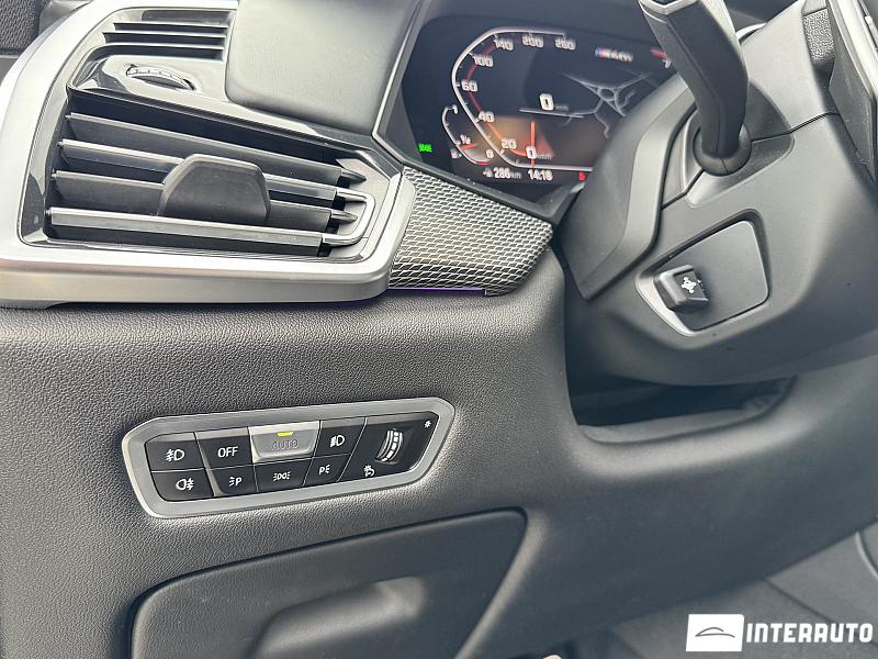 BMW X5 4.0i 37 automobil-interauto