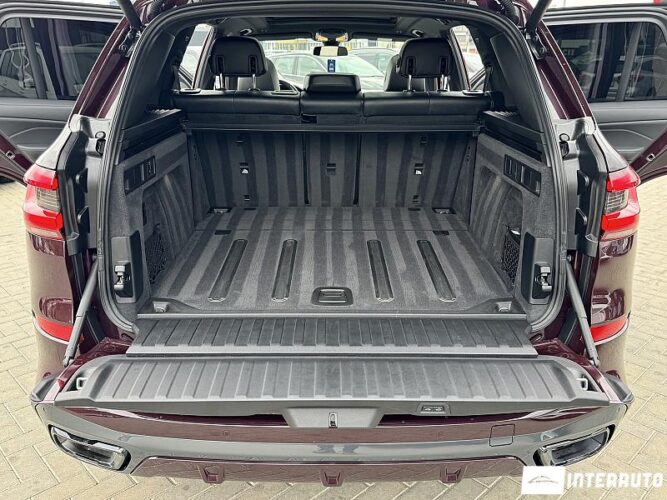 BMW X5 4.0i 70 interauto-car