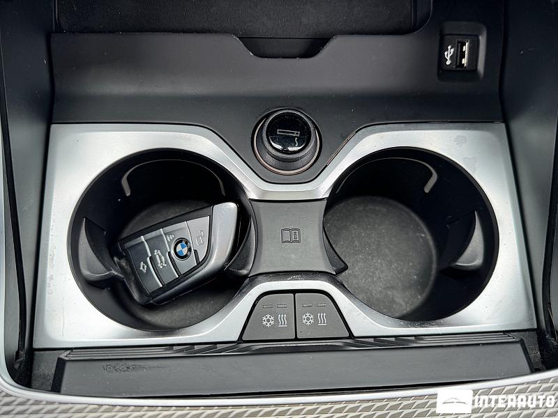 BMW X5 4.0i 24 automobil-interauto