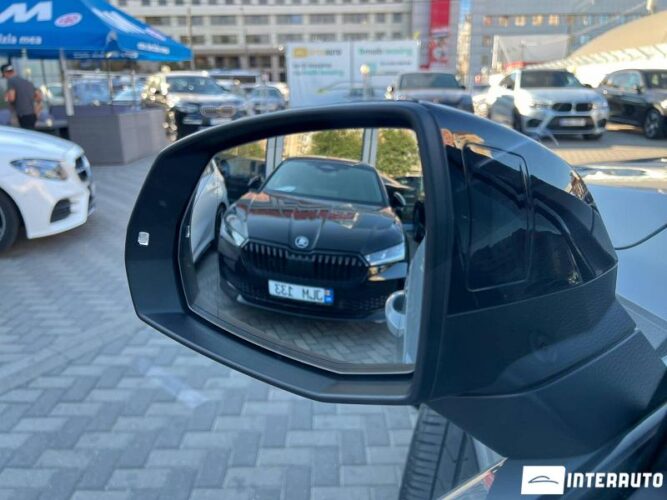 Audi Q7 41 interauto-car