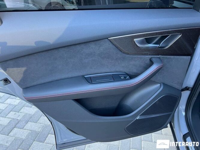 Audi Q7 56 interauto-car