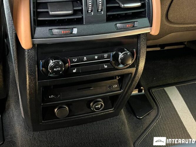 BMW X6 M5.0D 49 interauto-car