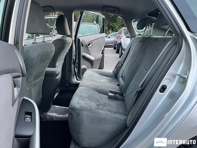 Toyota Prius 39 interauto-car