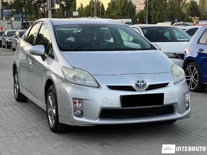 Toyota Prius 29 interauto-car