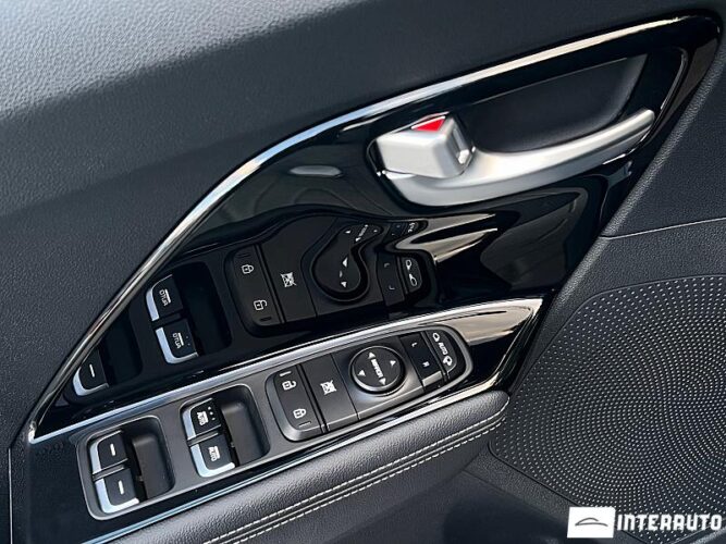 Kia Niro 34 interauto-car