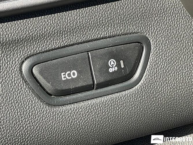 Renault Kadjar 38 interauto-car