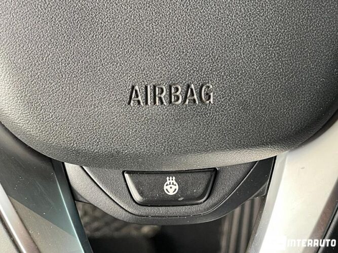 BMW X3 3.0i 45 interauto-car