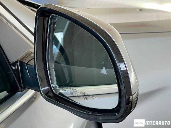 BMW X3 3.0i 37 interauto-car